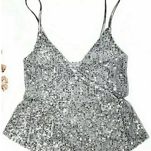 NWT Zara Women’s Silver Sequin Wrap Top Sleeveless Cropped Party Shirt - Picture 2 of 8
